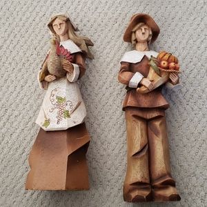 Thanksgiving pair of pilgrim figurines